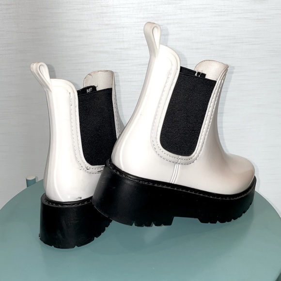 ASOS White Platform Plastic Chelsea Boots Size 8 - Picture 4 of 7